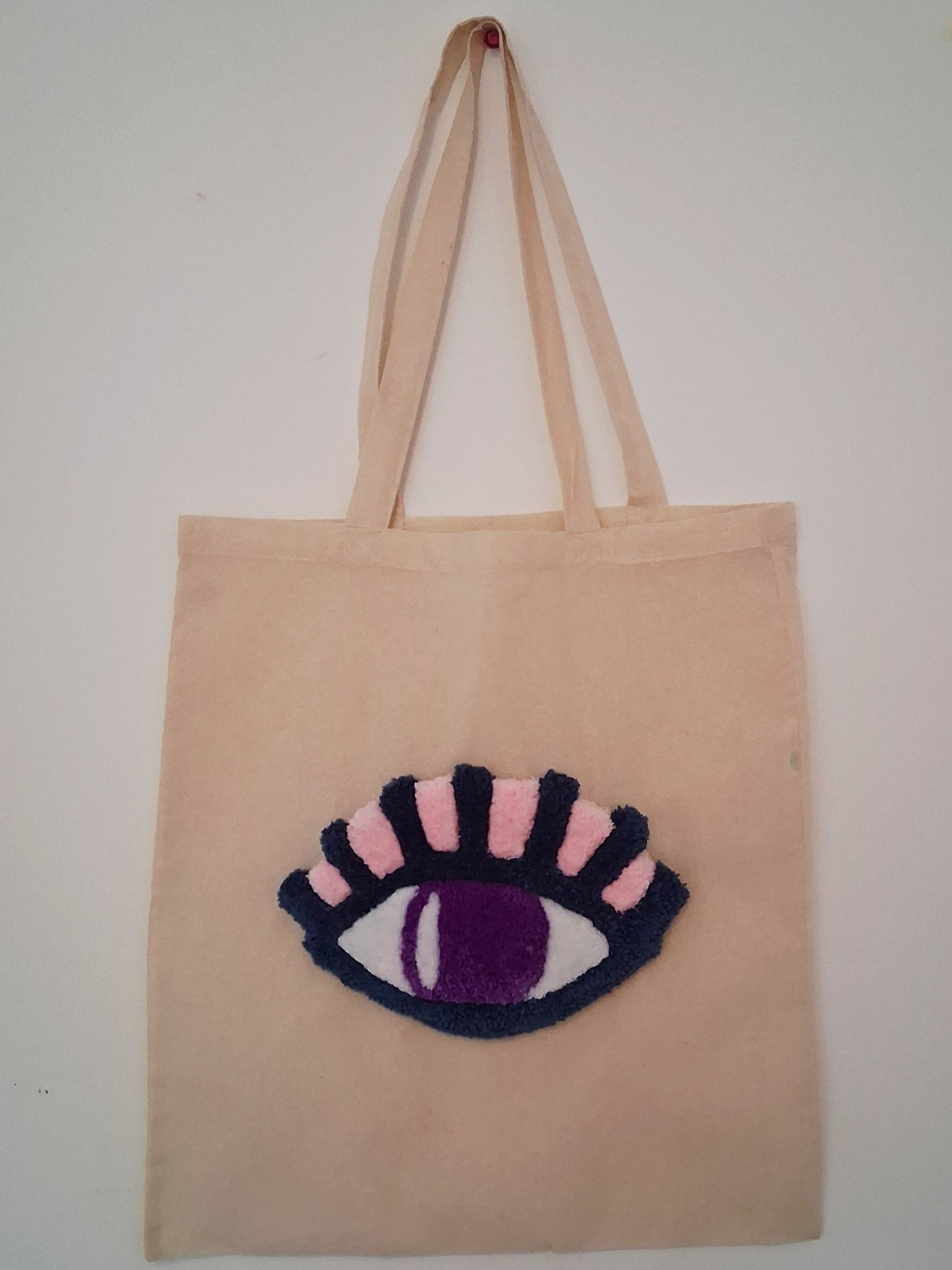 Tote bag Violetti oeil tufté par La Balmo Tufting en laine acrylique et coton