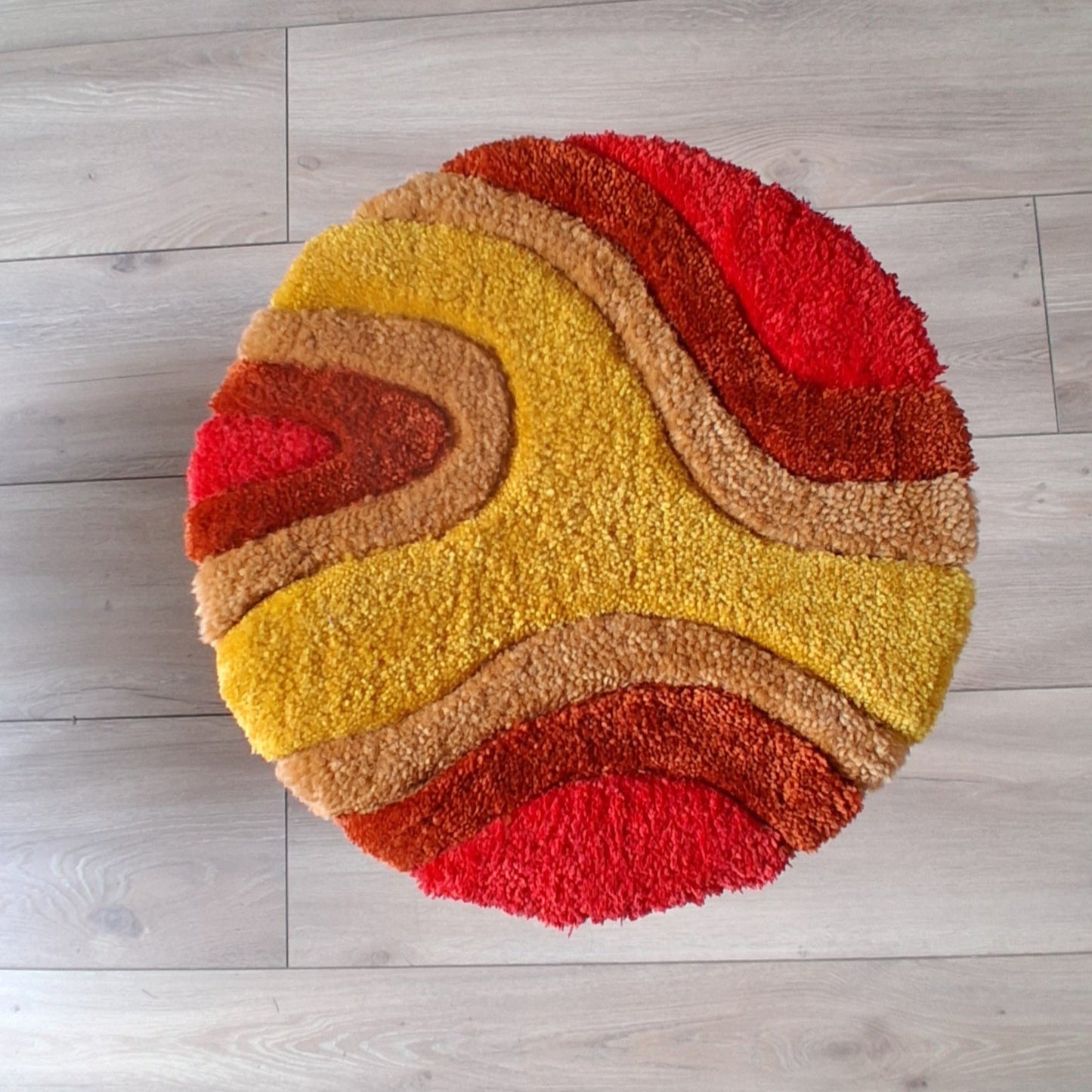 Tabouret tufté - La Balmo TUFTING - design vintage coloré jaune orange rouge
