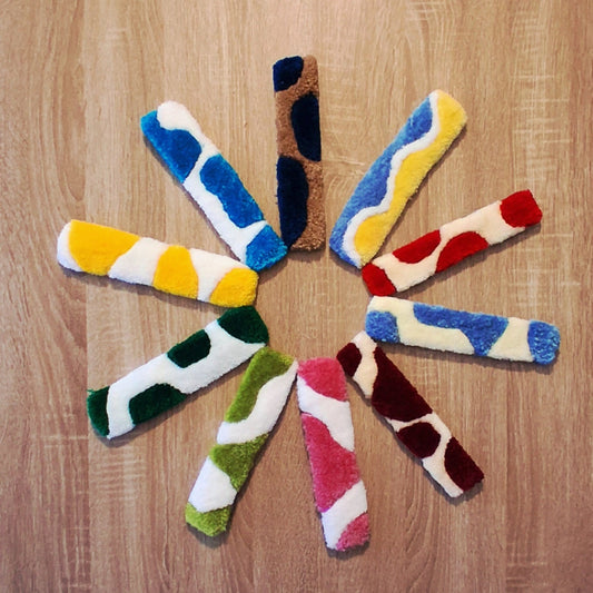 Marque-page tufté créé par La Balmo Tufting en laine acrylique