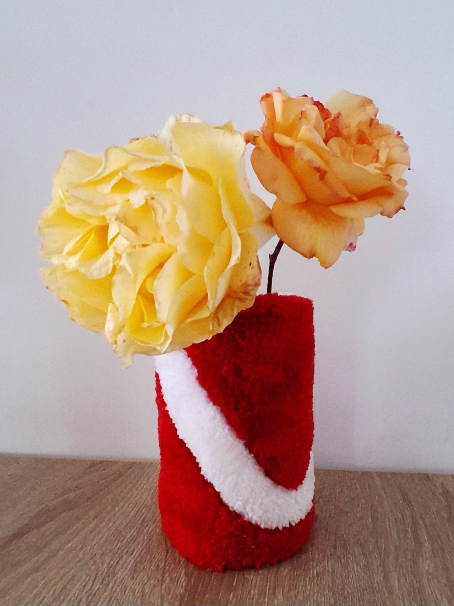 Vase tufté créé par La Balmo Tufting