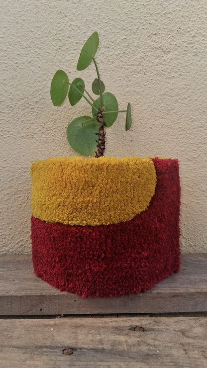 Cache-pot tufté bicolore qui valorisera avec élégance ta pilea